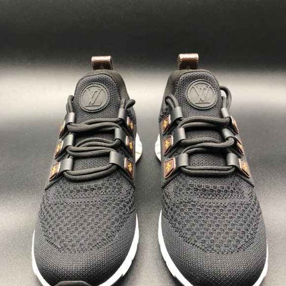 Louis Vuitton sneakers - Picture 2 of 5